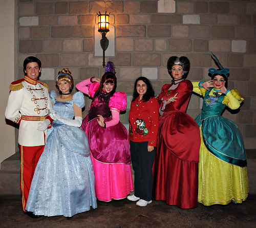 Meeting Cinderella, Prince Charming, Lady Tremaine, Anastasia and Drizella at Disney World