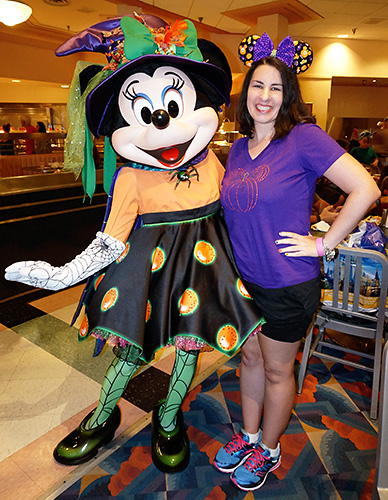 Meeting Minnie Mouse at Disney World