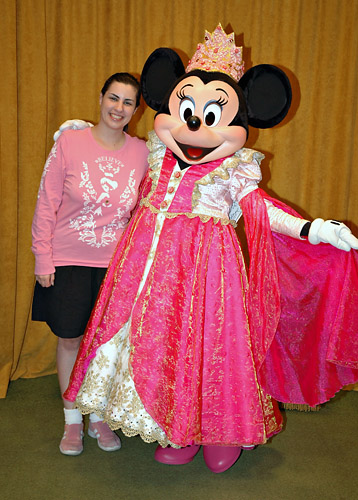 Meeting Minnie Mouse at Disney World