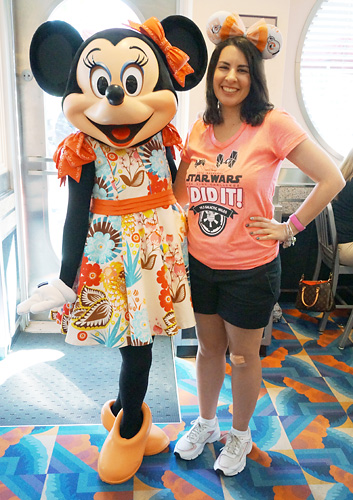 Meeting Minnie Mouse at Disney World