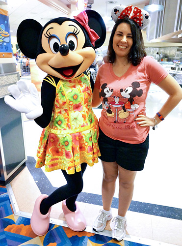 Meeting Minnie Mouse at Disney World