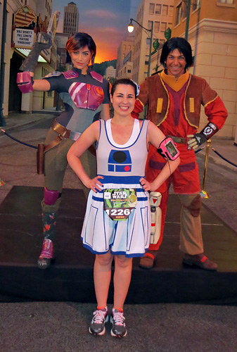 Meeting Ezra and Sabine at rundisney Star Wars 10k at Disneyland